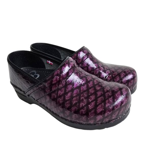 Purple Clogs Sanita Professional Dory Size EU41 US 10 Patent Leather Scales - Picture 2 of 15